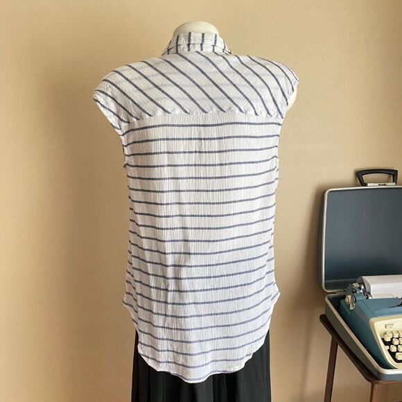 Merona Women's L Sleeveless White Blue Striped Semi Sheer Button Down Blouse - Picture 2 of 6